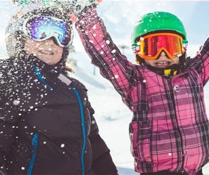 nuovo Skipass giovani  per incoraggiare i ragazzi a mettere gli sci e  ad avvicinarsi al mondo della montagna