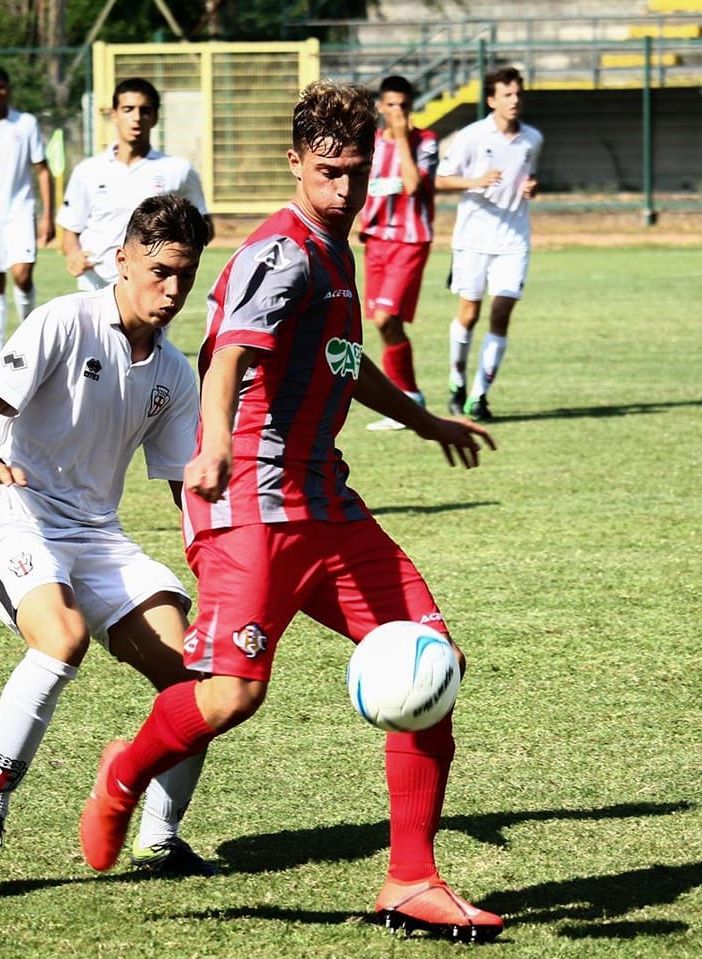 Leonardo Battilani (a sn) in azione