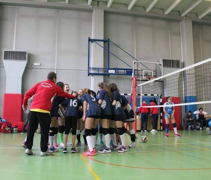Volley: Trecento atleti in bassa Valle per il Torneo Evançon della Befana