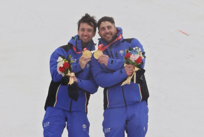Si chiude in maniera trionfale la XIII edizione dei Giochi Paralimpici invernali, con l'oro di Bertagnolli e Ravelli nello Slalom Vision Imapir (nella foto) ed e il bronzo di De Silvestro nello Slalom Sitting