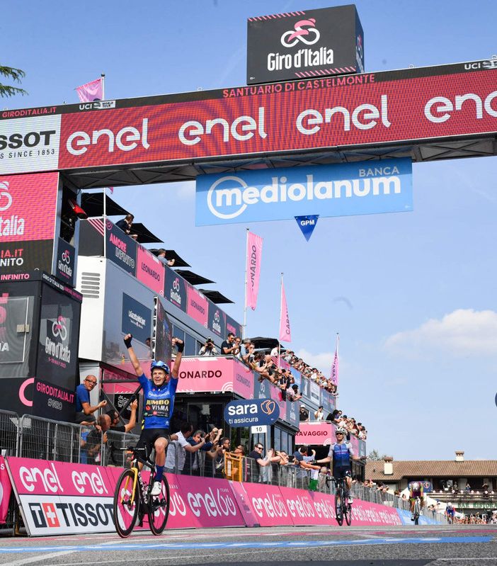 GIRO ITALIA: BOUWMAN, AZZURRO INTENSO