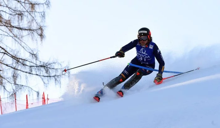 Sci: Brignone esalta il pubblico del Sestriere; è prima a pari merito nel gigante