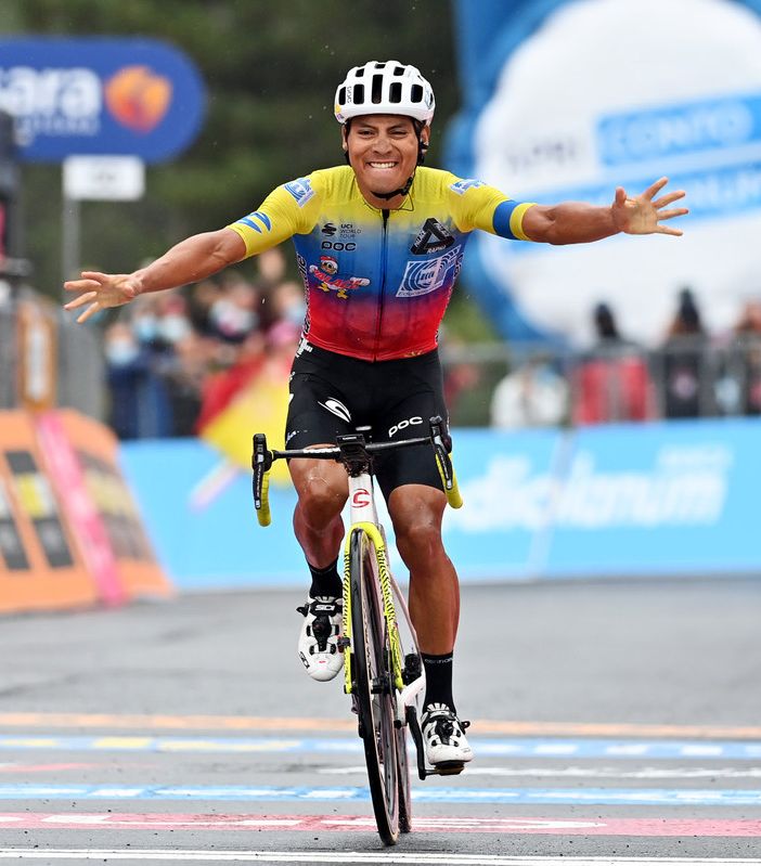 giro d'italia: Caicedo e Almeida Vulcanici sull'Etna