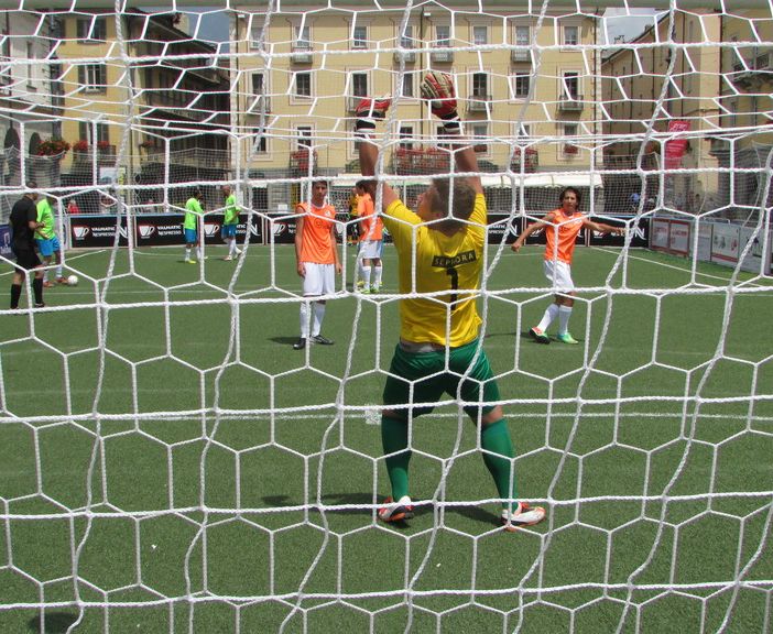 CALCIO A 5: Bagno di folla per il 5° Trofeo Città di Aosta