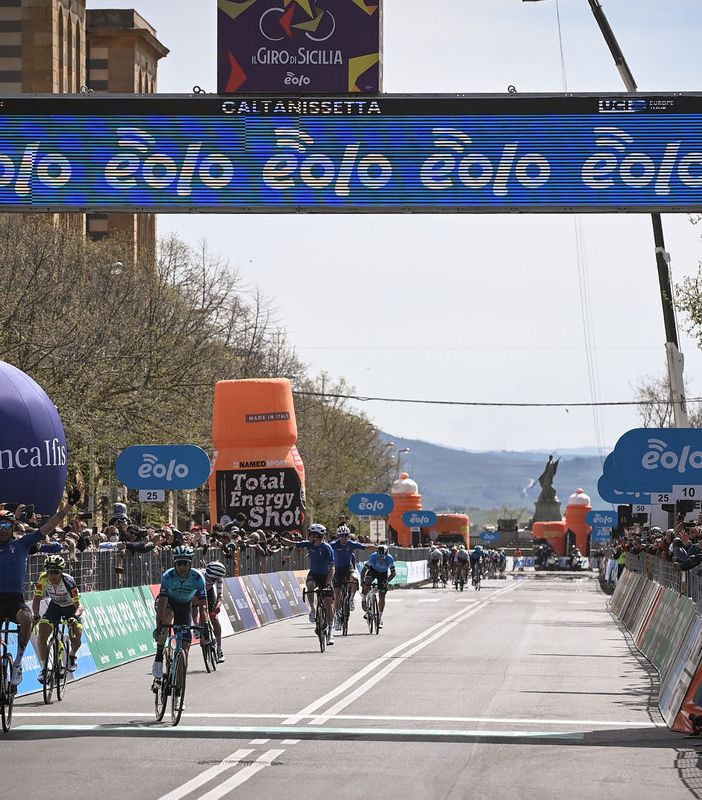 GIRO D'ITALIA: Damiano Caruso vince la tappa 20, Egan Bernal difende la Maglia Rosa Posta in arrivo