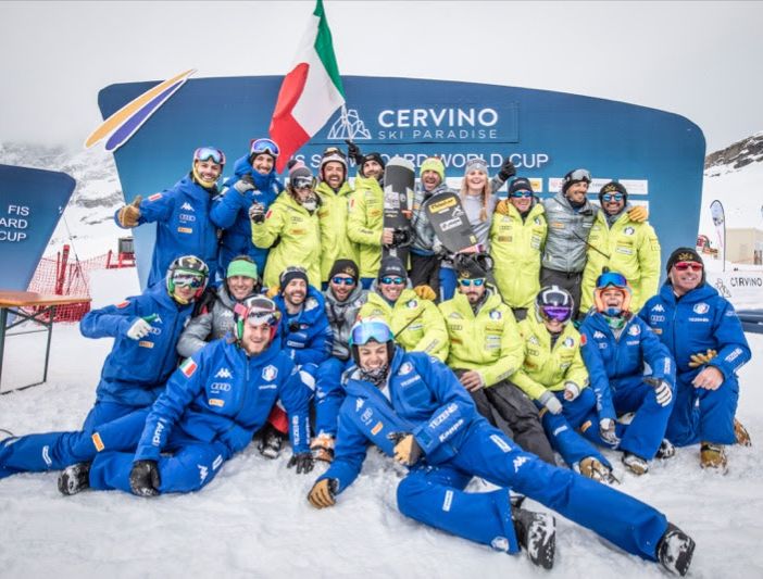 Snowborcross: Cervinia si tinge di azzurro