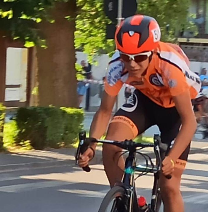 Ciclismo:  Enea Bortolotti Barrel sul podio del Trofeo Guardascione a Gorla Maggiore