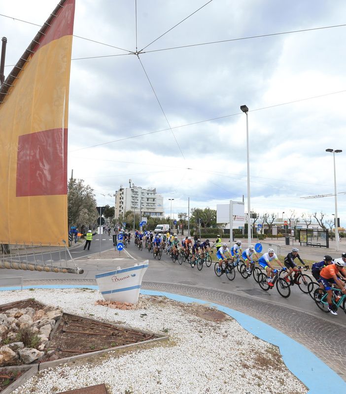 Ciclismo: Giro-E, prime 10 tappe da sogno