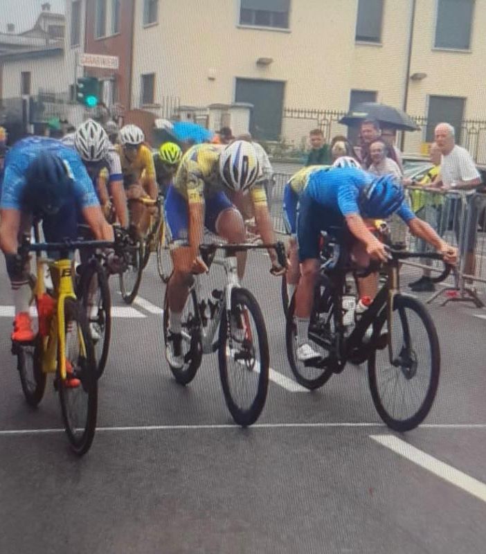Ciclismo: Mattia Agostinacchio sul podio della Coppa Gonfalone a Fara Gera d'Adda