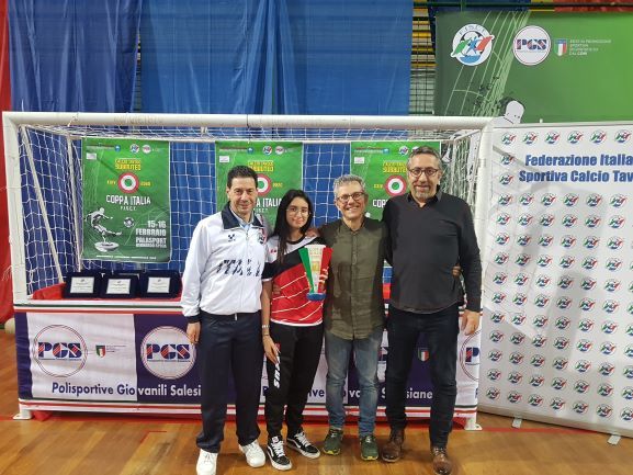 Julia Filippella premiata per la Categoria Ladies; da sn Alfredo Palmieri CT delle Nazionali Giovanili e Ladies, il rappresentante del PGS, Julia Filippella e Paolo Finardi Presidente della FISCT