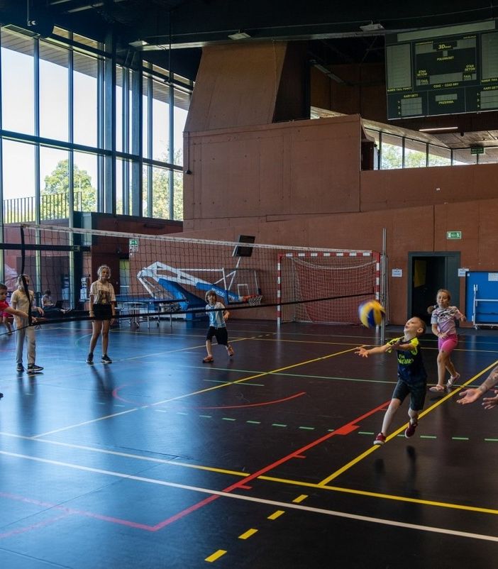 Pallavolo: Fipav e Save the Children ai Campionati europei 2023 per contrastare la povertà educativa di bambine, bambine e adolescenti