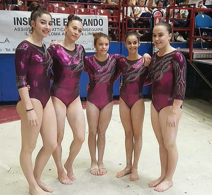 Fatima Rosset con la squadra di serie A del Gymnasium Treviso