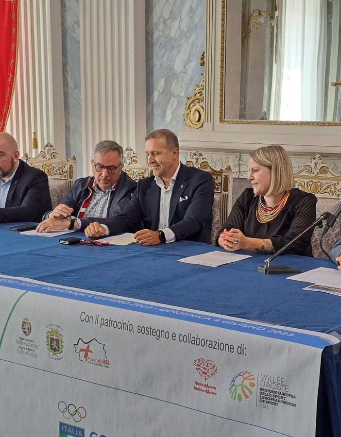 Da sn: Carlo Marzi, Giulio Grosjacques, Jean Dondeynaz, Josette Borre e Massimo Uberti