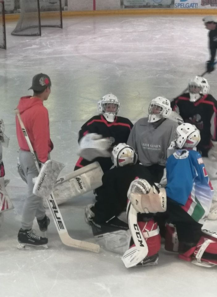 Hockey su ghiaccio: Forcing delle Gladiatrici Azzurre al palaghiaccio di Aosta