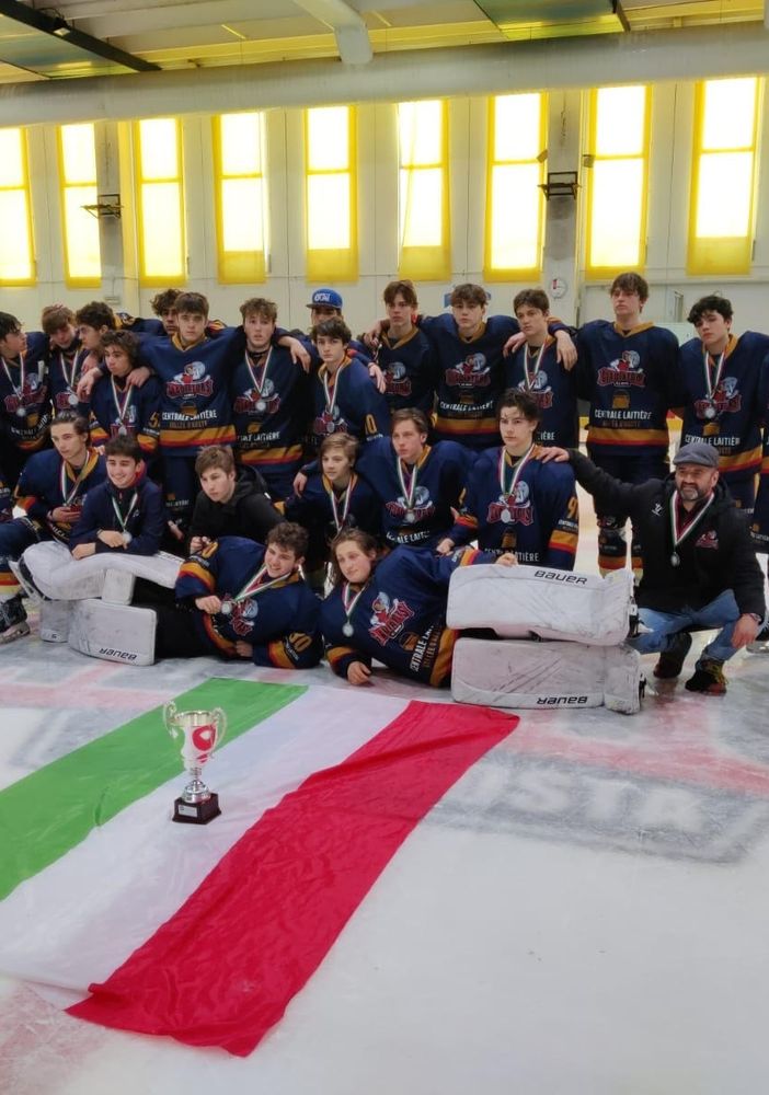 In piedi da sx: Negrello, Fraschetta, Muraro, Torchio, Dedja, Mazza, Badoglio, Gianni Minniti, Dal Grande,Madaschi, Garau, Bongini Matteo, Giacometto, Lenta, De Santi, Carbone, Mazzocchi Matteo. Accosciati da sx Andriolo, Bongini Marco, Agazzini, Mazzocchi Marta, Kantioler, Gesumaria. Sdraiati da sx: Lamberti e Montini.