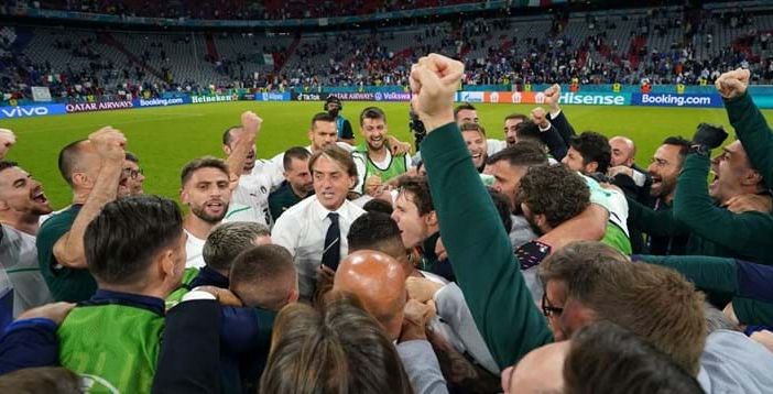 Mancini: “Siamo stati straordinari, ma la strada è ancora lunga”. Bonucci: “Stiamo diventando grandi”