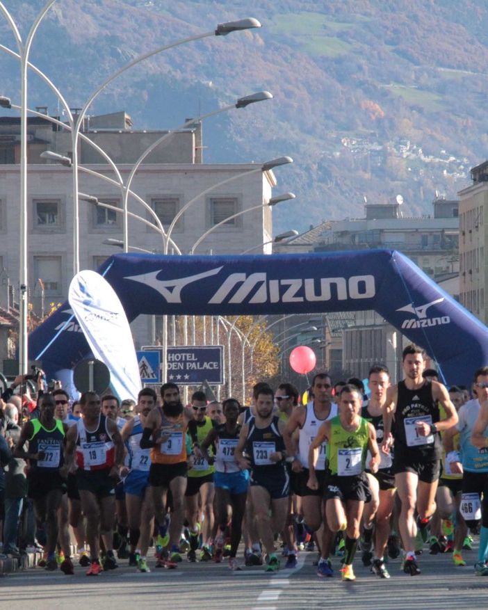 Mezzaosta 2019: Scarpe da gara usate in dono agli atleti in Africa
