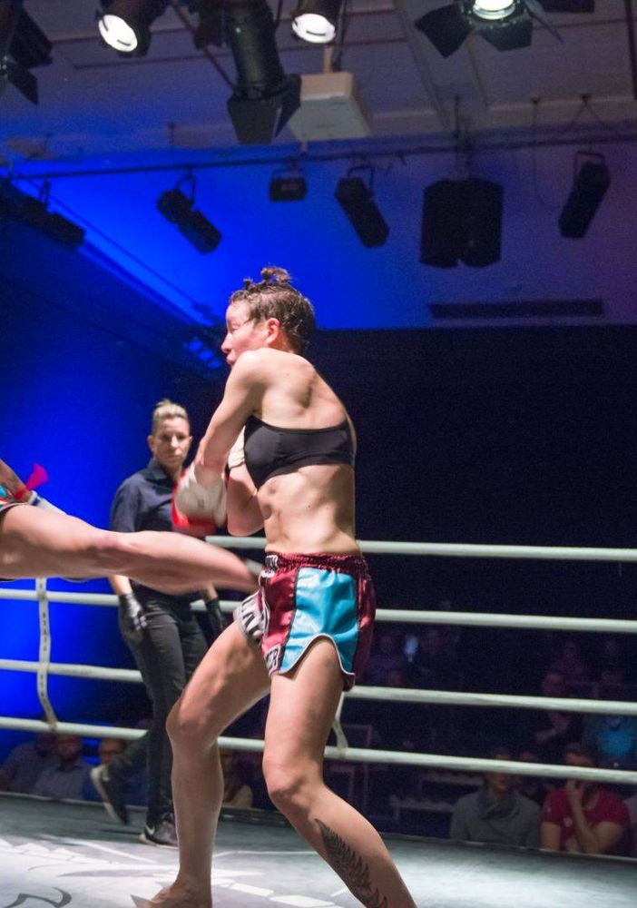 Martine Michieletto (a sn) in azione sul ring