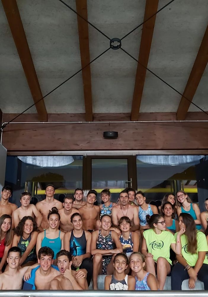 Nuoto: Edith Piffari sul podio alto della nona edizione della Swim the Island