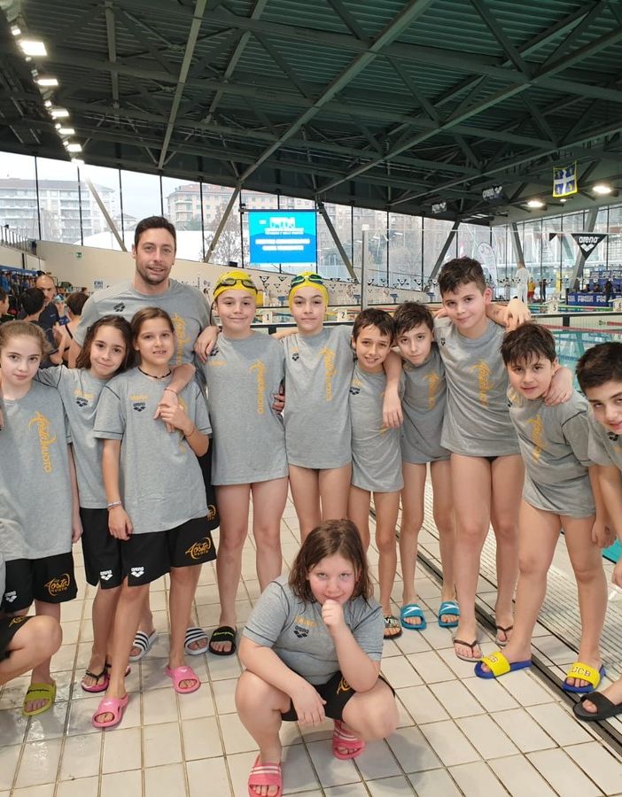 Gli Esordienti B al Palazzo del nuoto di Torino con coach Mattia Castiglioni