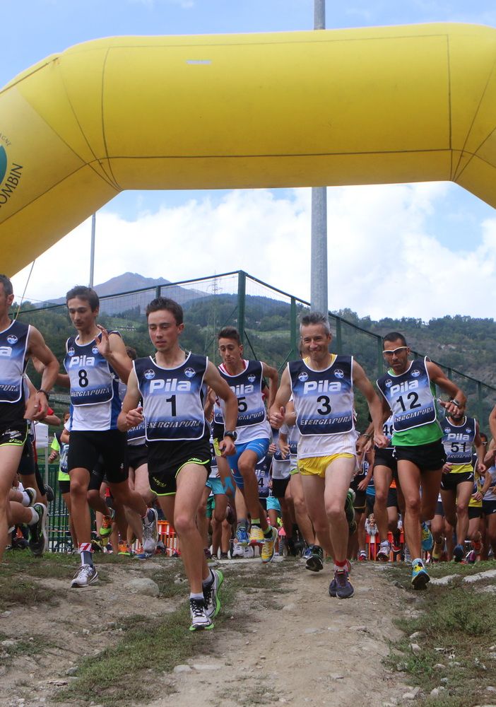 Qui e nelle foto sotto alcuni scatti del duathlon di Roisan