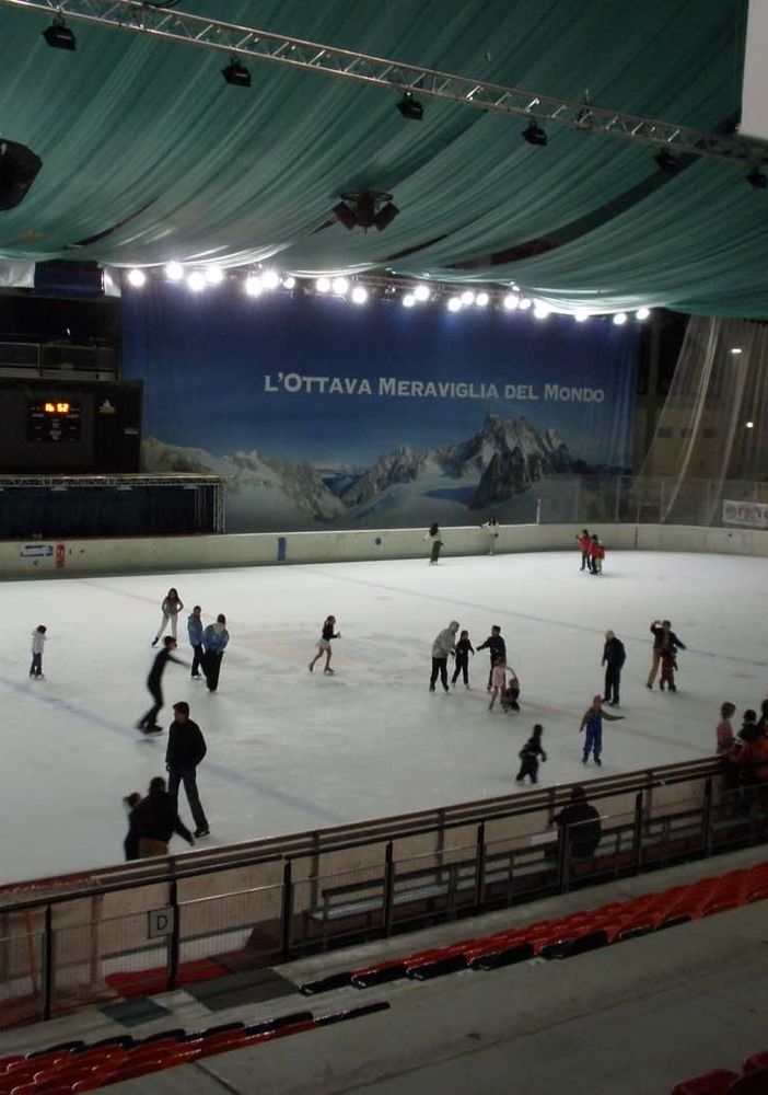 PATTINAGGIO: Riaperta la pista a Courmayeur