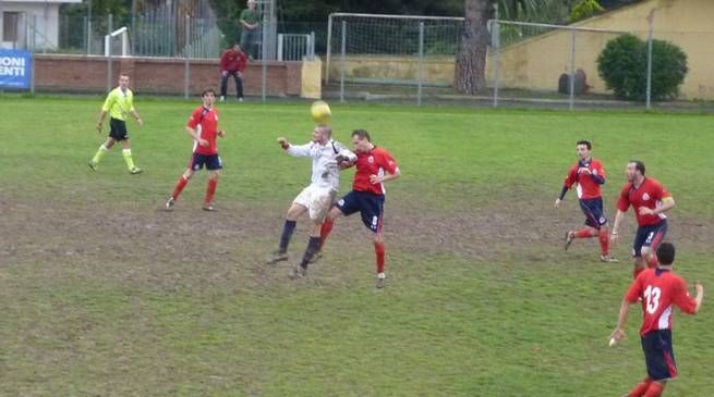 Calcio: Eccellenza, in Valle vince solo il PDHA