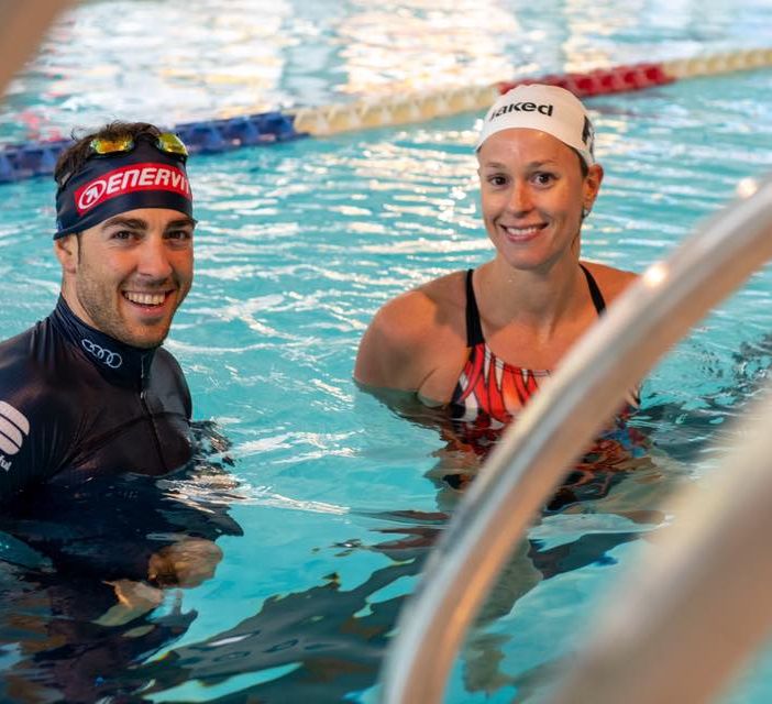 Federico Pellegrino e Federica Pellegrini in vasca a Livigno