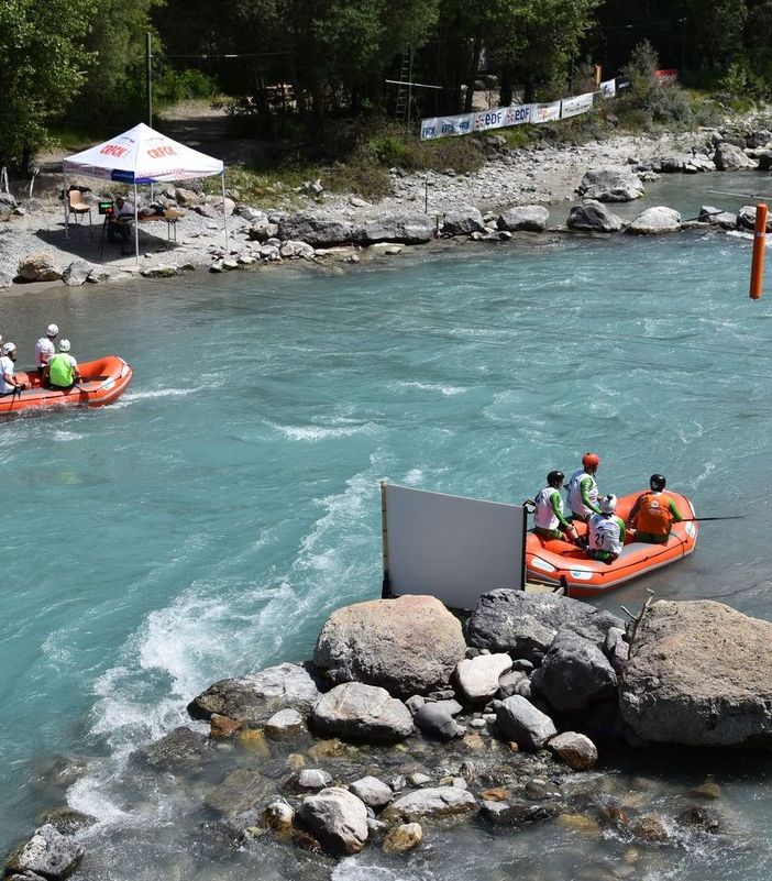 Rafting: Il marchio VdA su titoli mondiali conquistati dall'Italia