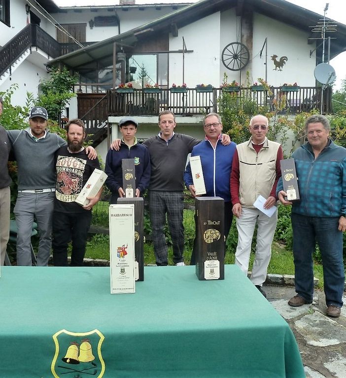 Da sinistra a destra: Ennio Abram, René Rosset, Ivo Letey, Xavier Avoyer, Marco Margueret, Edi Avoyer, Giuseppe Borbey e Giorgio Gagliardi.