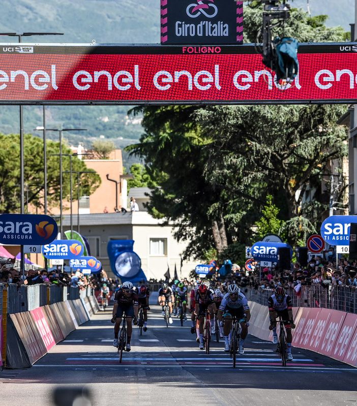 GIRO D'ITALIA: Sagan l'uomo del decimo giorno
