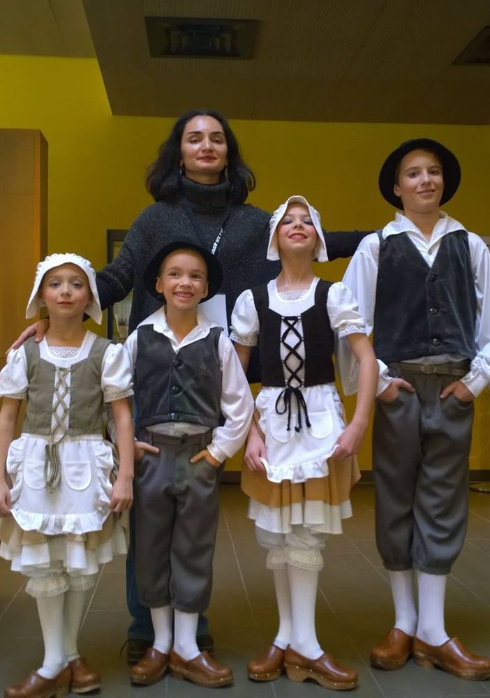 I ragazzi che hanno conquistato il 12 posto al YAGP con l'insegnante Ellada Mex