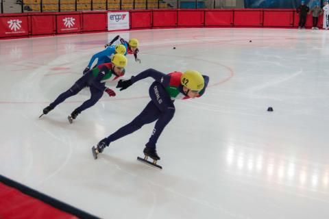Pattinaggio: Courmayeur si veste d’azzurro per gli assoluti di short track