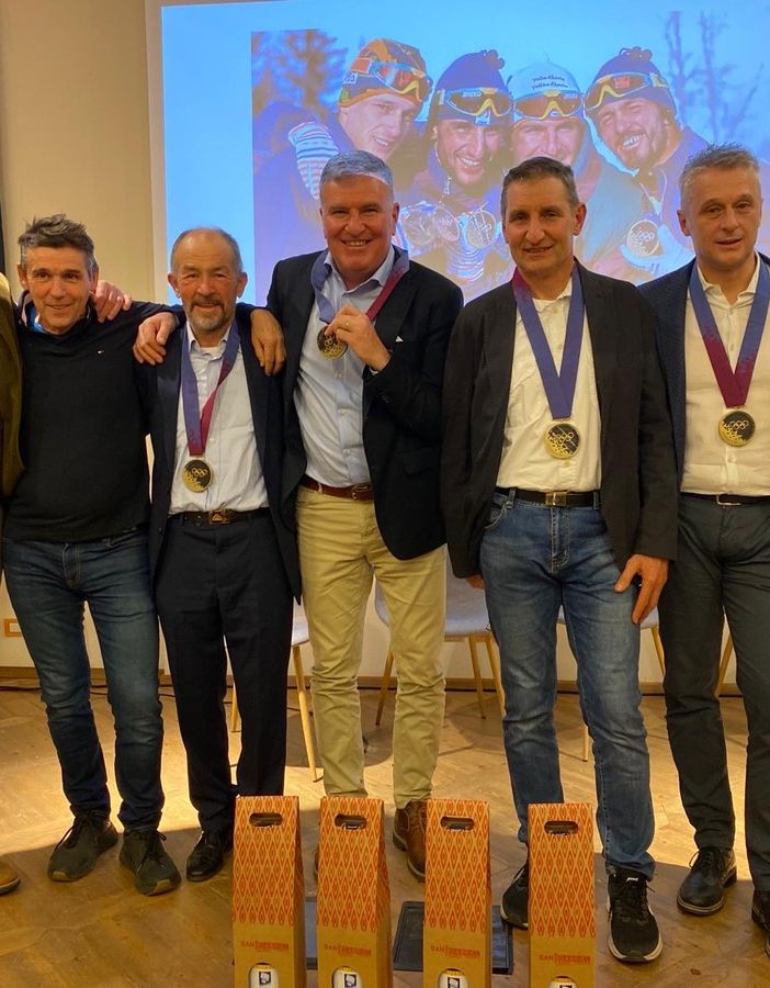 Il primo a sinistra l'Assessore Giulio Grosjacques. Al centro Marco Albarello