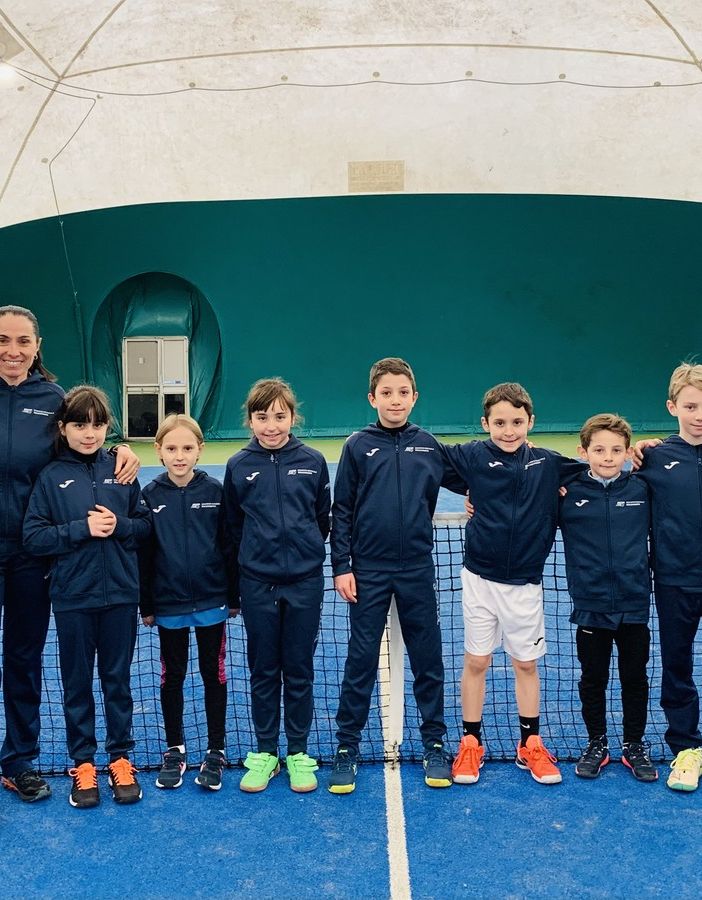 da sx Sara Fristachi, Nathalie Viérin, Viola Barbacetto, Giada Crimiti, Viola Minniti, Leonardo Finelli, Leonardo Petacchi, André Bionaz, Alexander Gillio e Fabio Paonessa