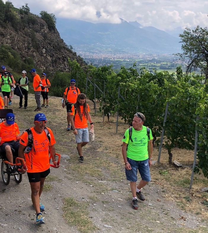Trail: In 30 alla prima tappa del Tor d’Antan, tra Sarre e Aymavilles le emozioni della scoperta un passo dietro l’altro