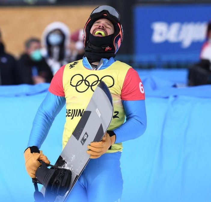 PECHINO 2022: Visintin corona il sogno di una vita, bronzo nello snowboardcross