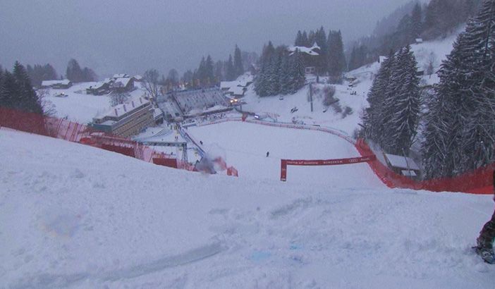 Tempesta a Wengen: vento a 200 km/h che ha danneggiato le strutture del Lauberhorn