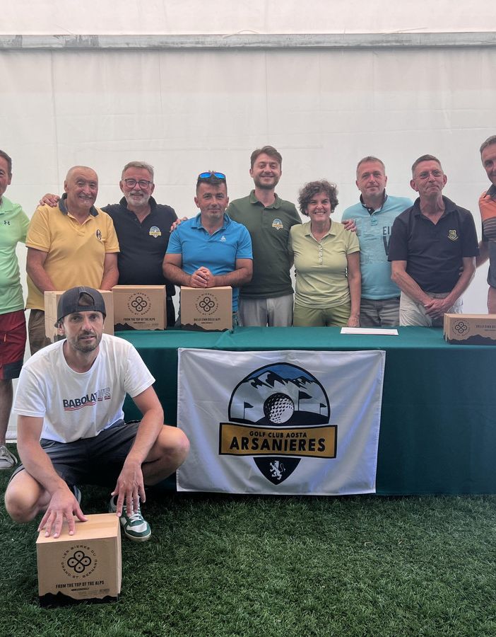 Nella foto da sinistra: BRUNO NEX, DARIO COLLE', LORIS FARINET, CORRADO POMAT, LULZIM UKA, ANDREA SUCCI, MARISA REY, RENE' SAVOYE, TOMASZ ZIEBA, ENNIO ABRAM