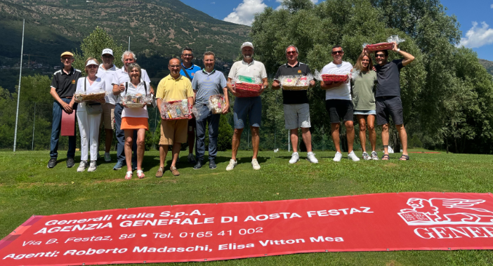 da sinistra Sergio Abbadessa, Rita Laura Duyvejonck, Emidio Brun, Dario Come’, Susy Cuneaz, Domenico Scopacasa, Andrea Cheli, Cesarino Colle’, James Paul Woodall, Edi Avoyer, Giuseppe Carpentieri, Elisa Vitton Mea e Riccardo Della Marra.
