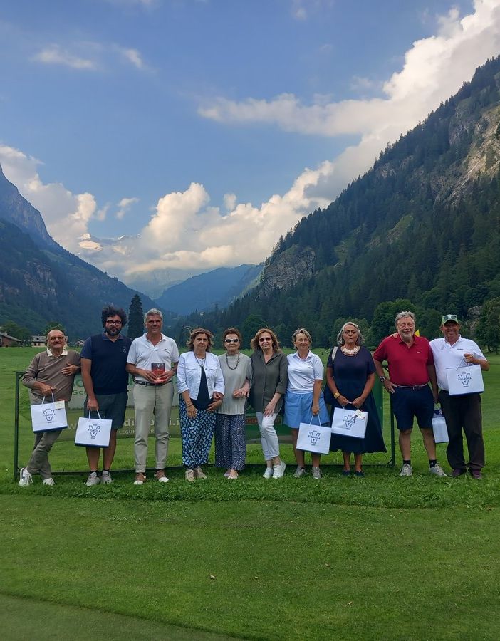 Corrado Laviosa, Filippo Bodo, Giovanni Tallia, Silvia Miglietta (sponsor), Giuseppina (mamma dello sponsor), Cristina (sorella dello sponsor), Paola Tillio, Marinella Terragni, Andrea Scarienzi e Fabio Fedi.