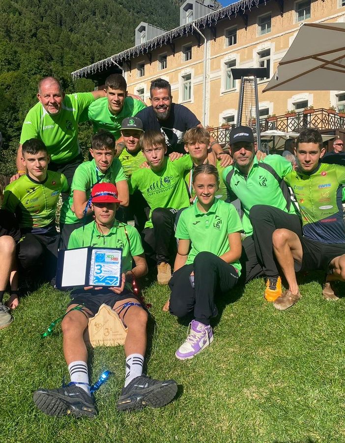 Ciclismo: Gs Lupi sul podio del Campionato di Società a Carona (BG)