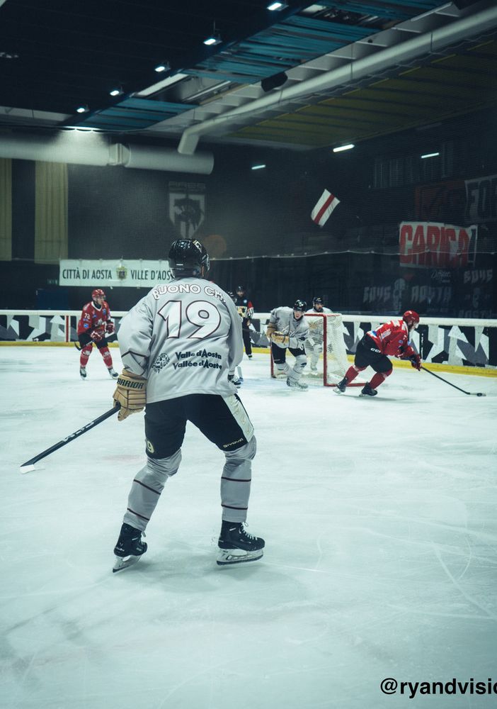 Hockey su ghiaccio: Club Aosta supera l'HC Pergine