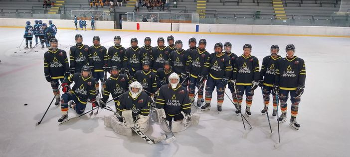 Hochey su ghiaccio: Gladiators Aosta, buon esordio per l'Under 19 Hochey su ghiaccio: Gladiators Aosta, buon esordio per l'Under 19