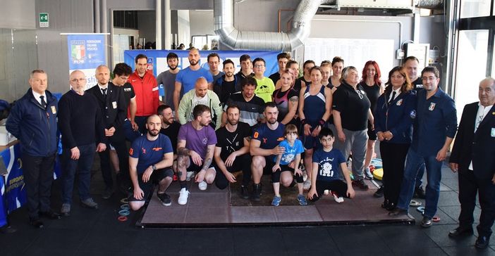 Gruppo atleti e dirigenti