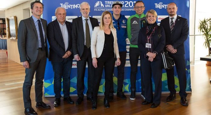 Sci: Ai mondiali Junior di Val di Fassa 500 sciatori di 52 nazioni per 11 titoli Sci: Ai mondiali Junior di Val di Fassa 500 sciatori di 52 nazioni per 11 titoli