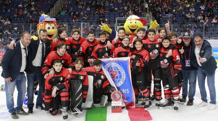 Hockey ghiaccio: I gladiatori e l'Italia U 13 conquistano il più importante torneo del mondo
