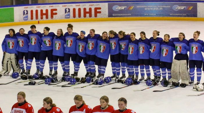 Hochey ghiaccio: Mondiali U18 F; una doppietta della valdostana Marta Mazzocchi regala la vittoria all'Italia Hochey ghiaccio: Mondiali U18 F; una doppietta della valdostana Marta Mazzocchi regala la vittoria all'Italia