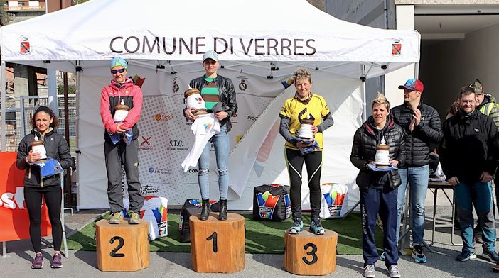 Podio  assoluto femminile (foto Andrea Chiericato Acmediapress)