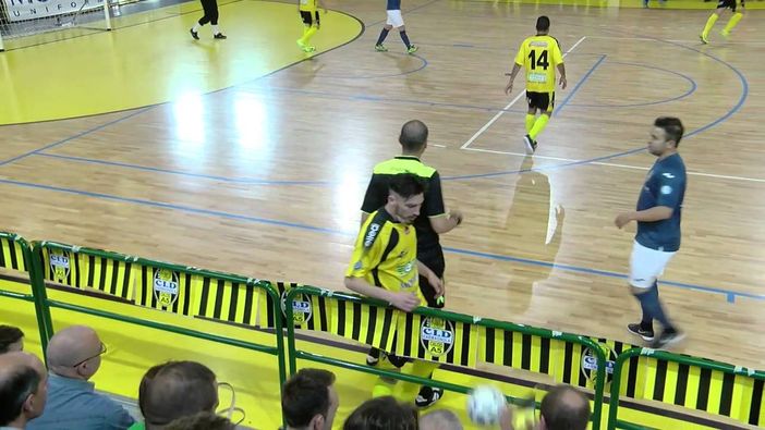 Calcio a 5: Ennesima sconfitta per l'Aosta, la retrocessione bussa alla porta